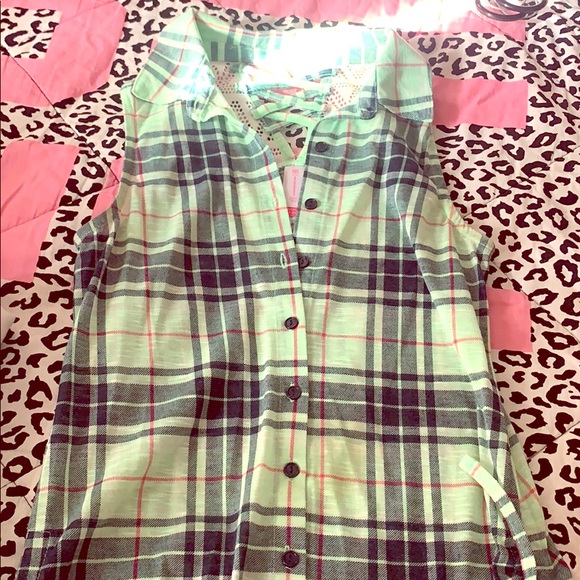 Tank - Picture 1 of 3